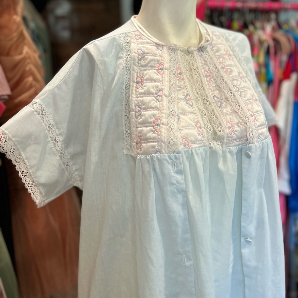Pristine Vintage Vanity Fair Night Set